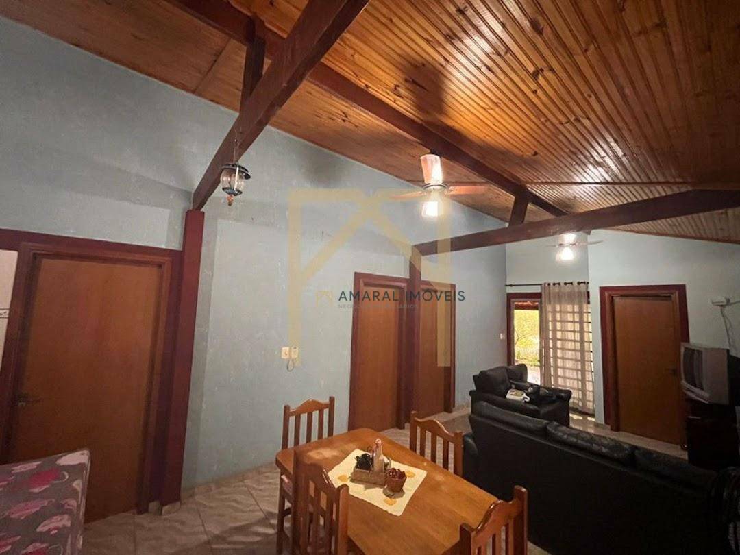 Chácara à venda com 4 quartos, 150m² - Foto 3