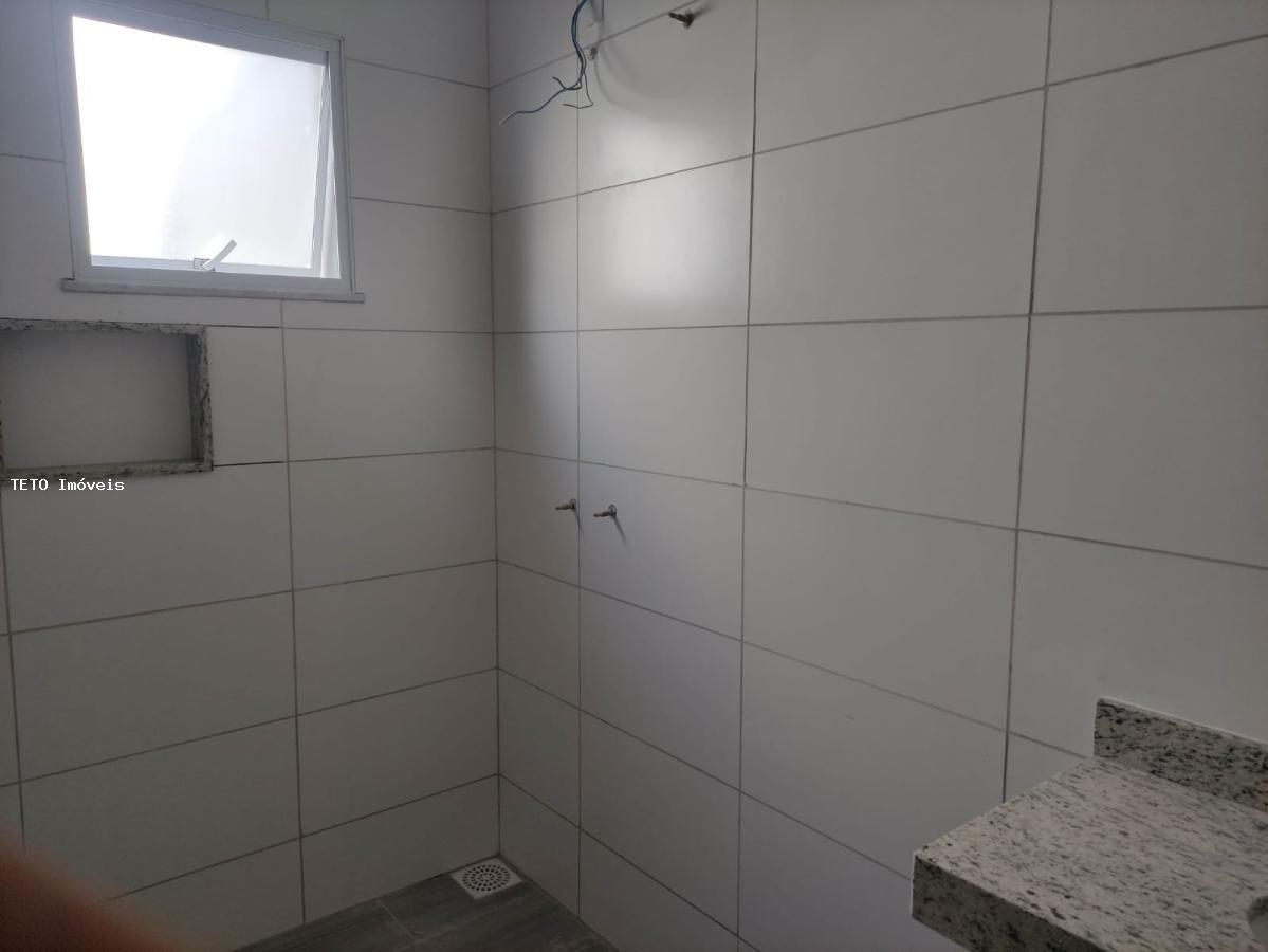 Casa à venda com 2 quartos, 130m² - Foto 12