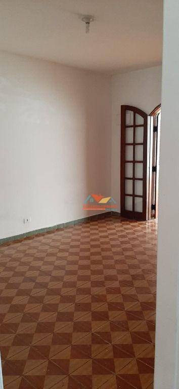 Casa à venda com 4 quartos, 200m² - Foto 31