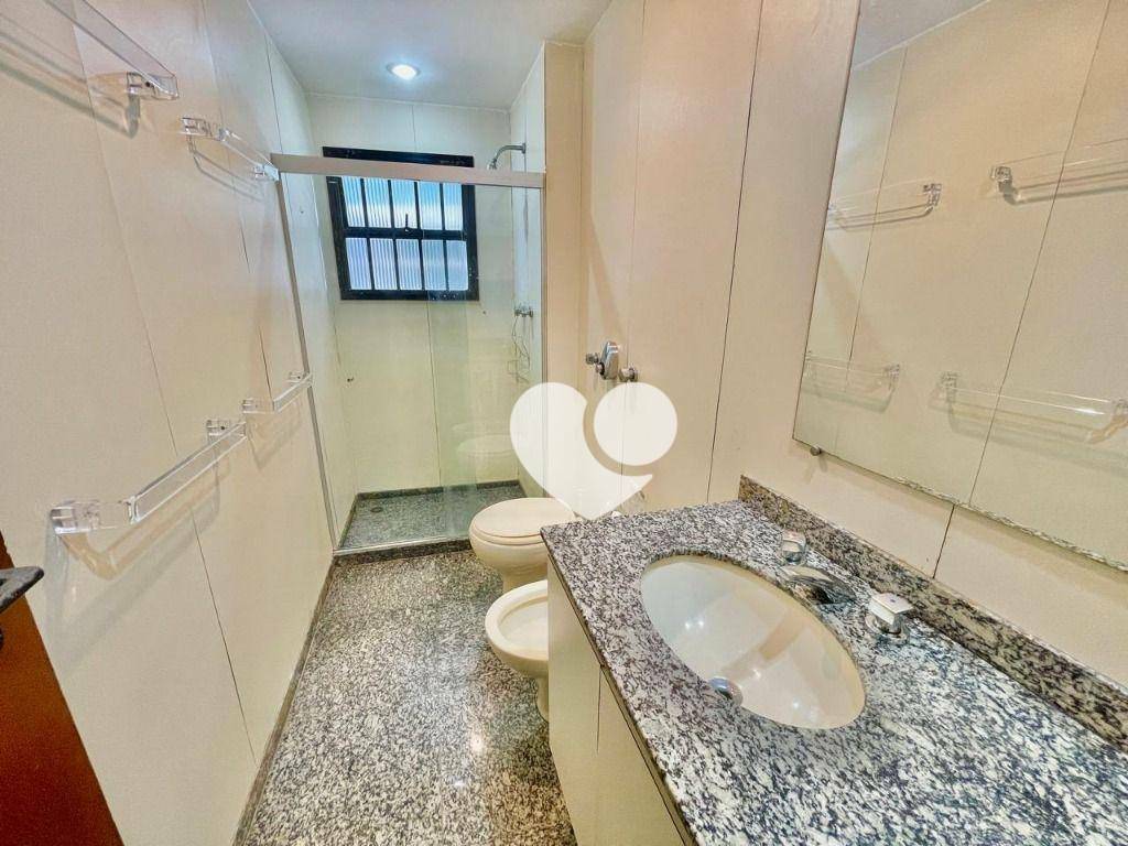 Apartamento à venda com 4 quartos, 247m² - Foto 11