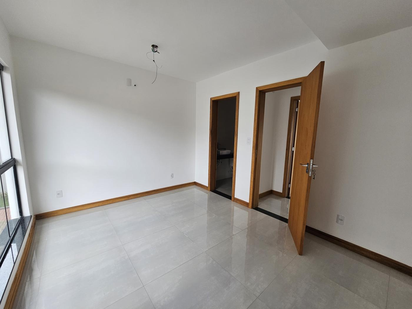 Casa à venda com 3 quartos, 104m² - Foto 10