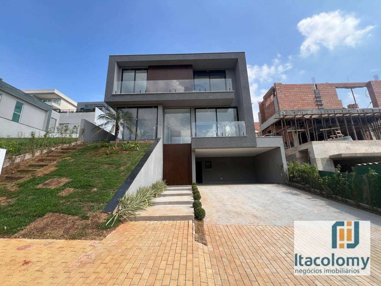 Casa de Condomínio à venda com 4 quartos, 420m² - Foto 9