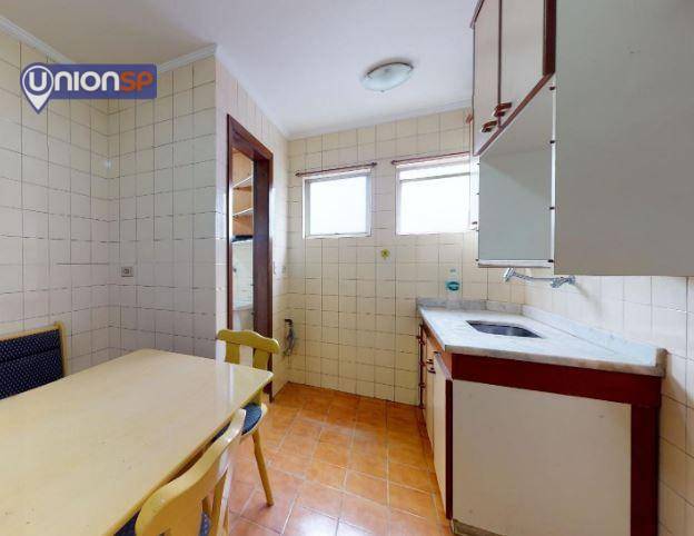 Apartamento à venda com 2 quartos, 64m² - Foto 13