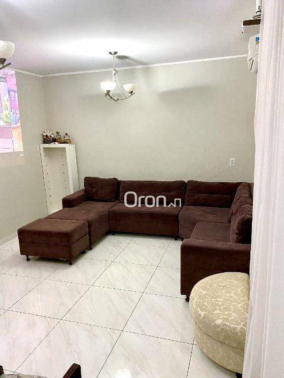 Casa à venda com 4 quartos, 260m² - Foto 2