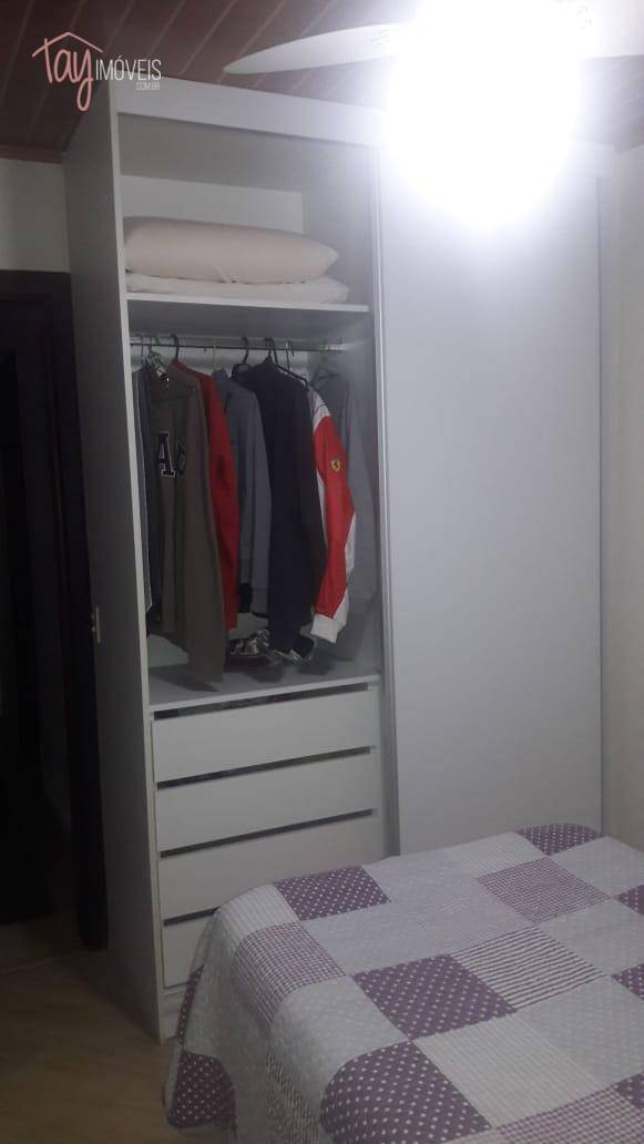 Casa à venda com 3 quartos, 200m² - Foto 38