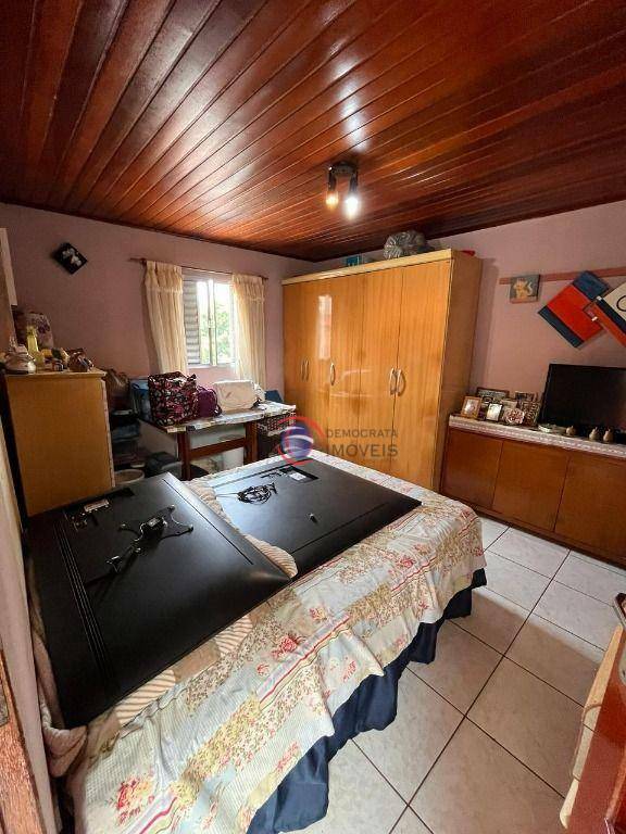 Sobrado à venda com 2 quartos, 175m² - Foto 2