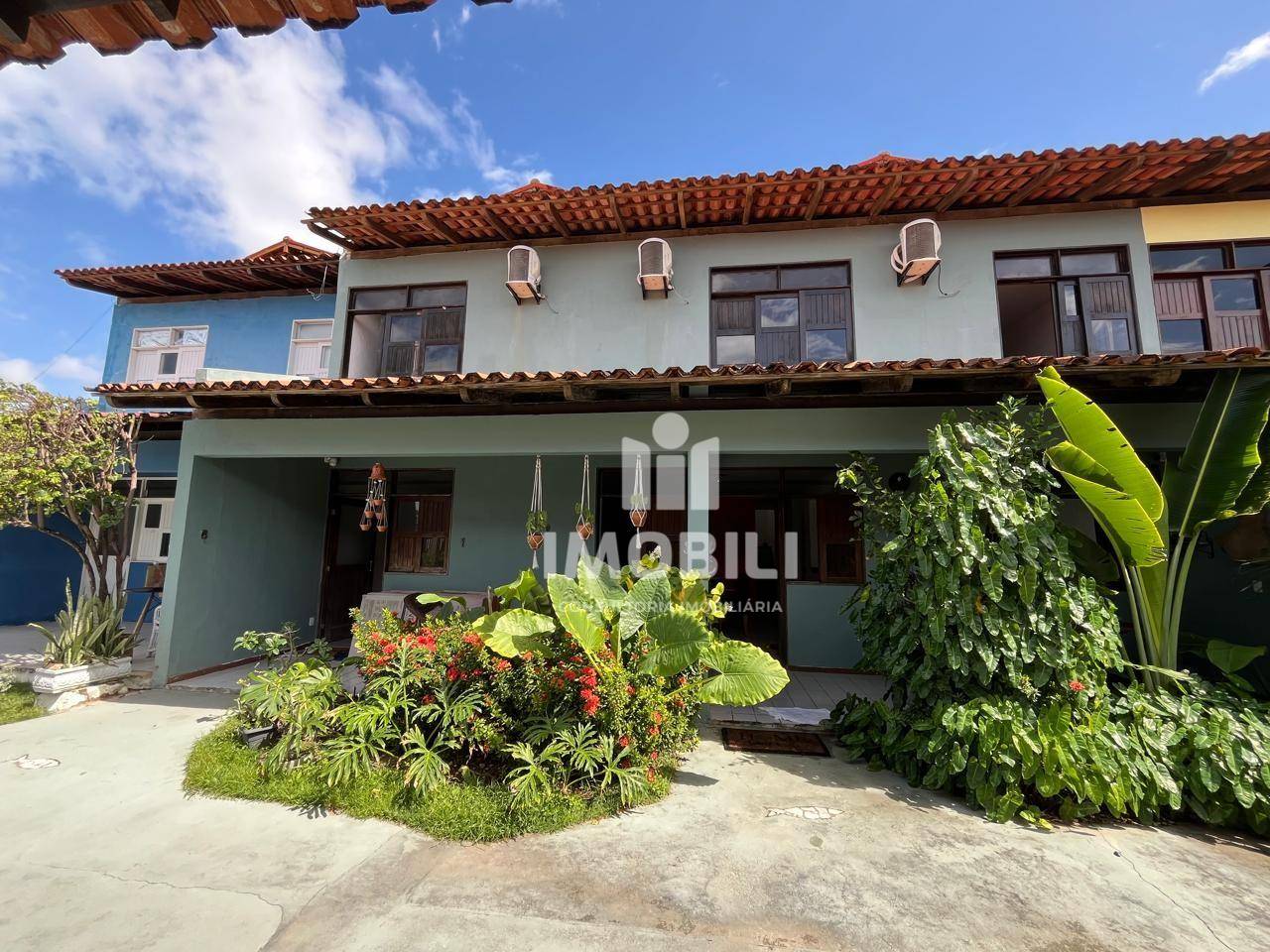 Casa, 4 quartos, 196 m² - Foto 1