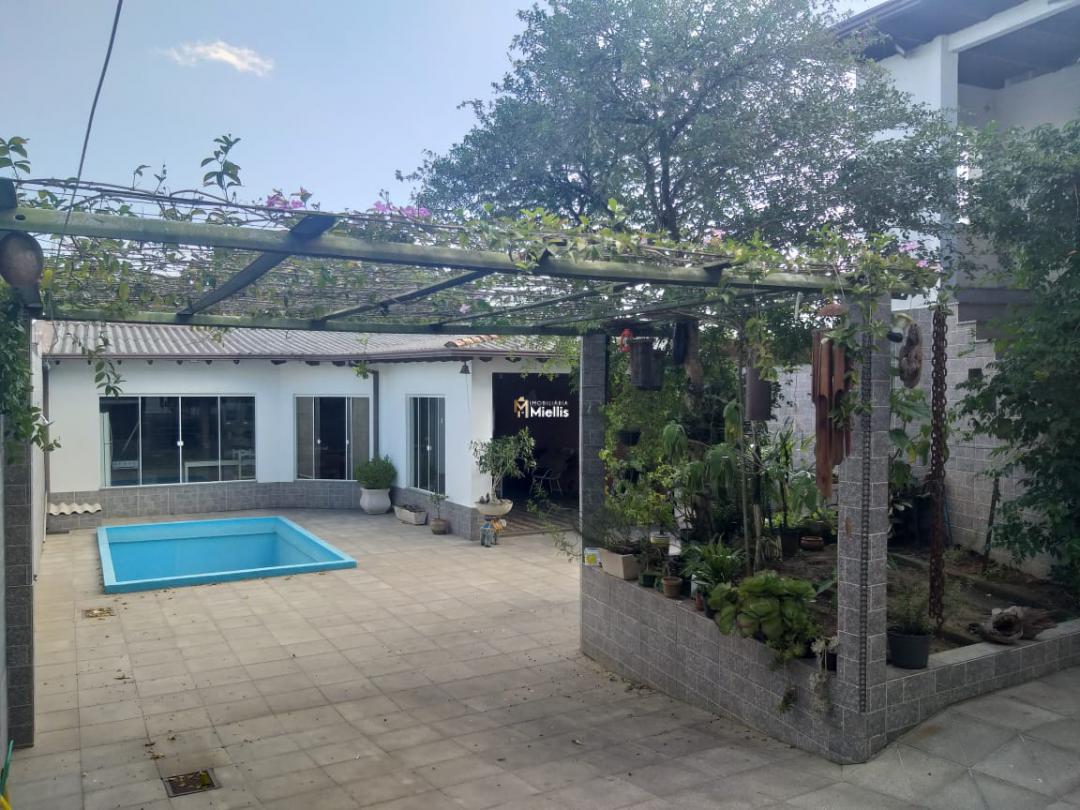 Casa à venda com 3 quartos, 360m² - Foto 6