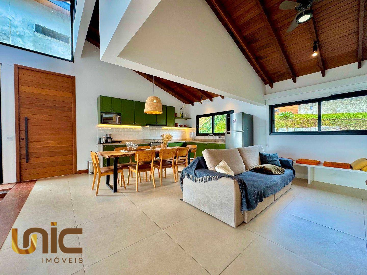 Casa de Condomínio à venda com 4 quartos, 283m² - Foto 10