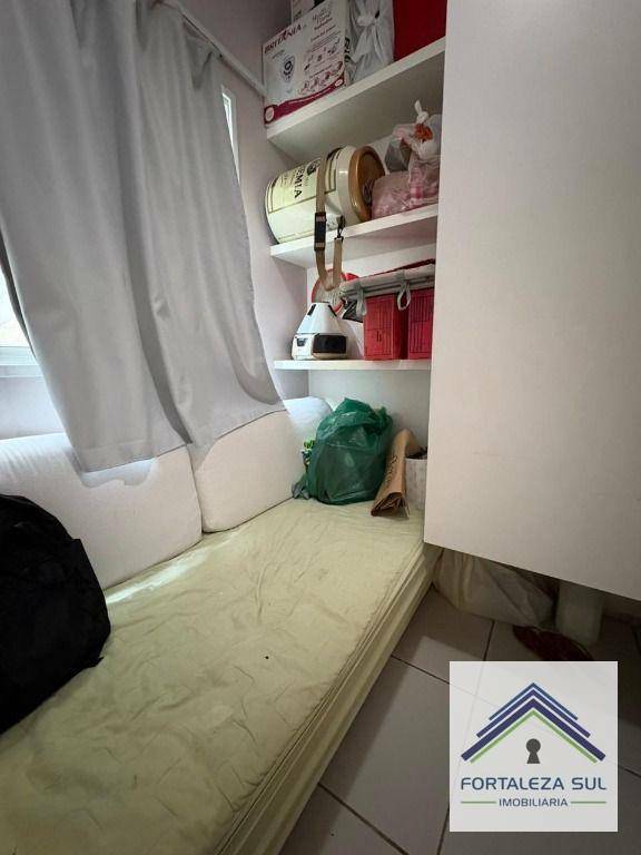 Casa de Condomínio à venda com 5 quartos, 307m² - Foto 3