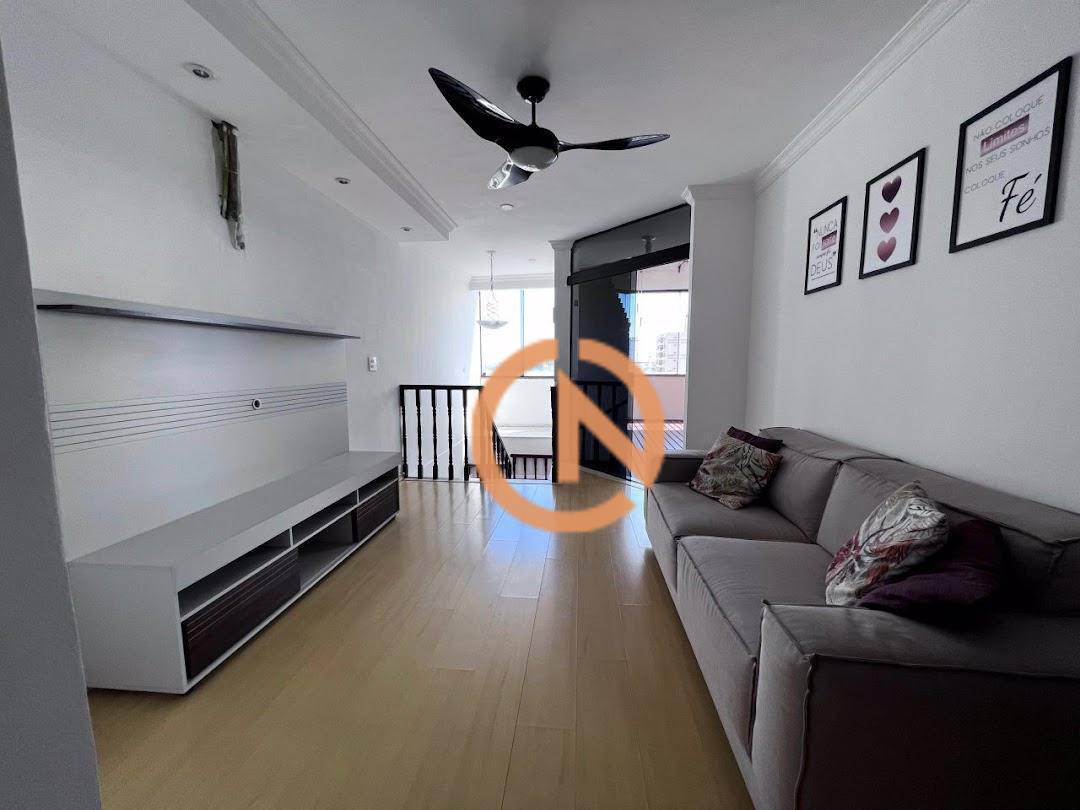Apartamento à venda com 4 quartos, 217m² - Foto 2