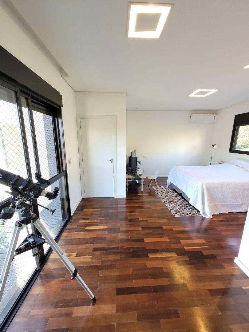 Casa à venda com 4 quartos, 350m² - Foto 21