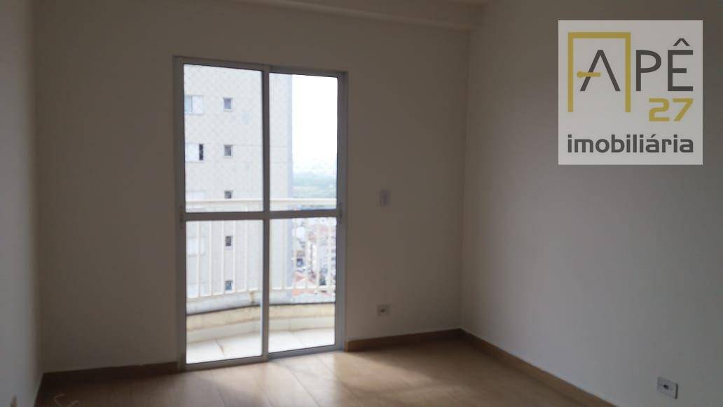 Apartamento para alugar com 2 quartos, 57m² - Foto 11