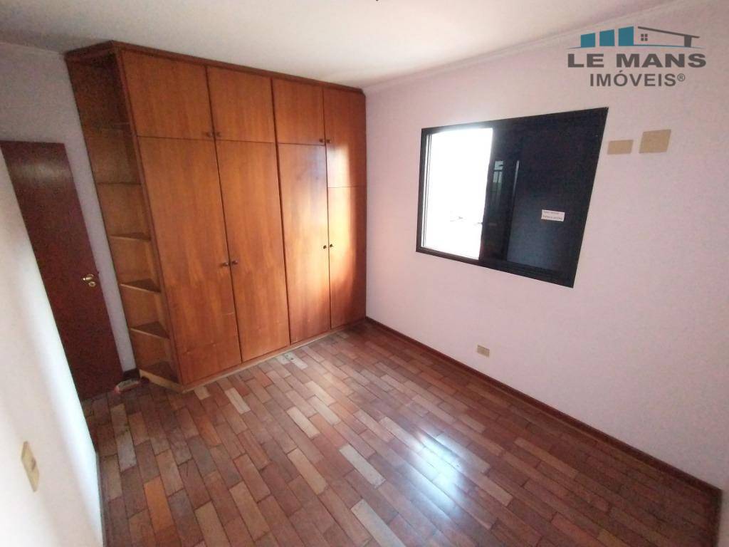 Apartamento à venda com 3 quartos, 115m² - Foto 18