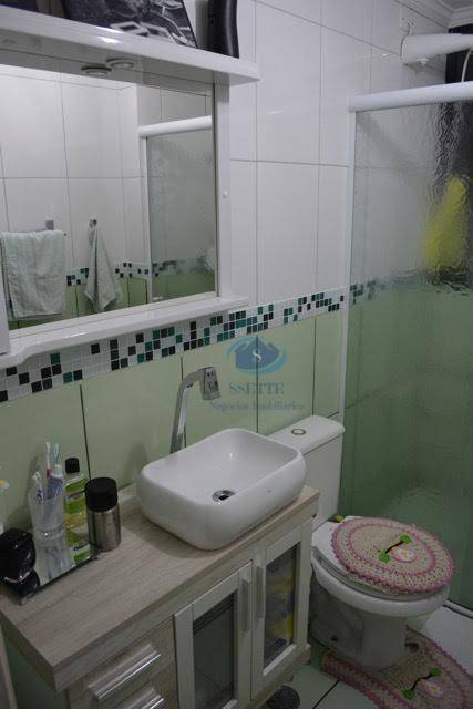 Apartamento à venda com 2 quartos, 60m² - Foto 2