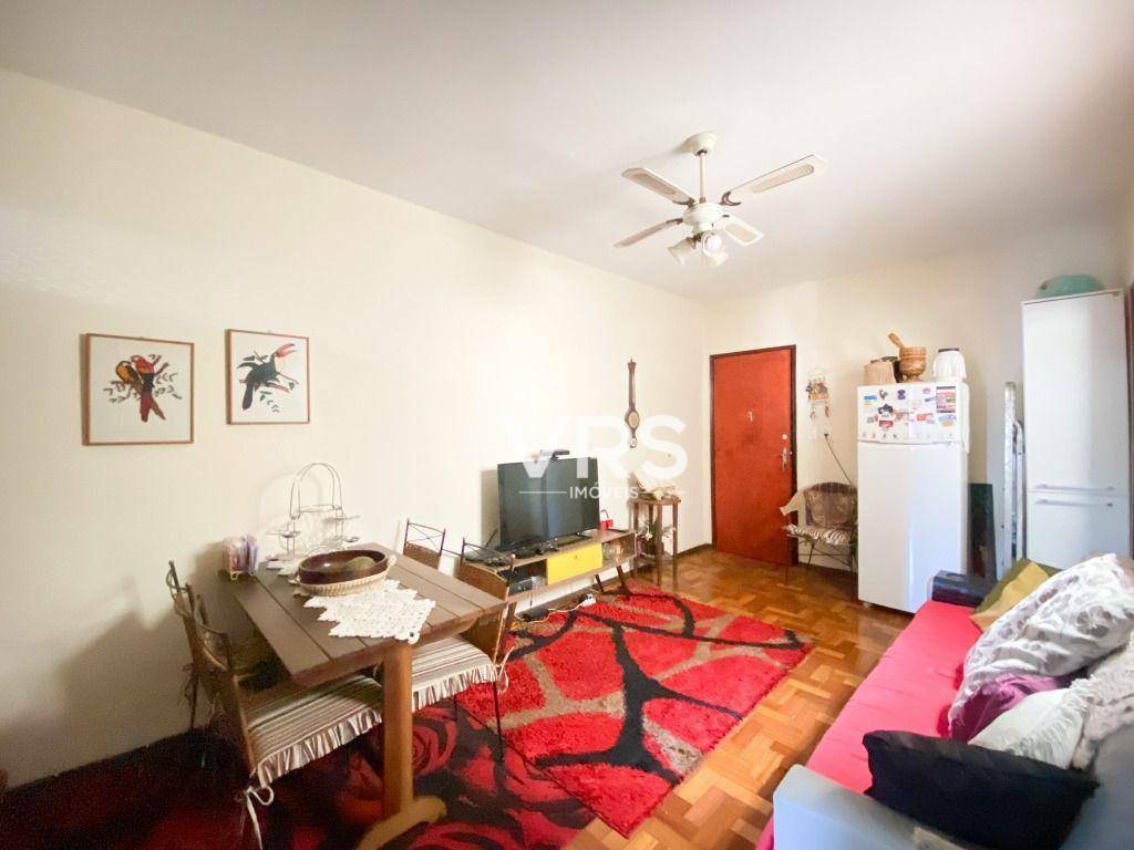 Apartamento à venda com 1 quarto, 41m² - Foto 1