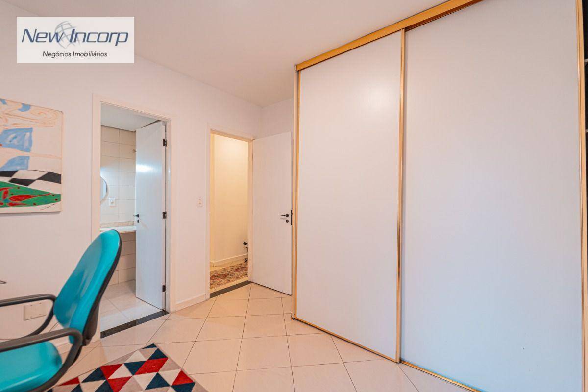 Apartamento à venda com 3 quartos, 146m² - Foto 20