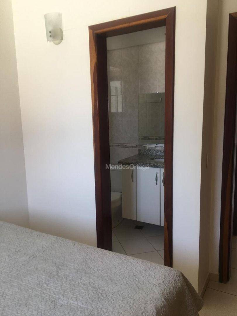 Apartamento para alugar com 3 quartos, 86m² - Foto 5