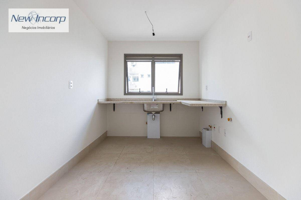 Apartamento à venda com 3 quartos, 157m² - Foto 15