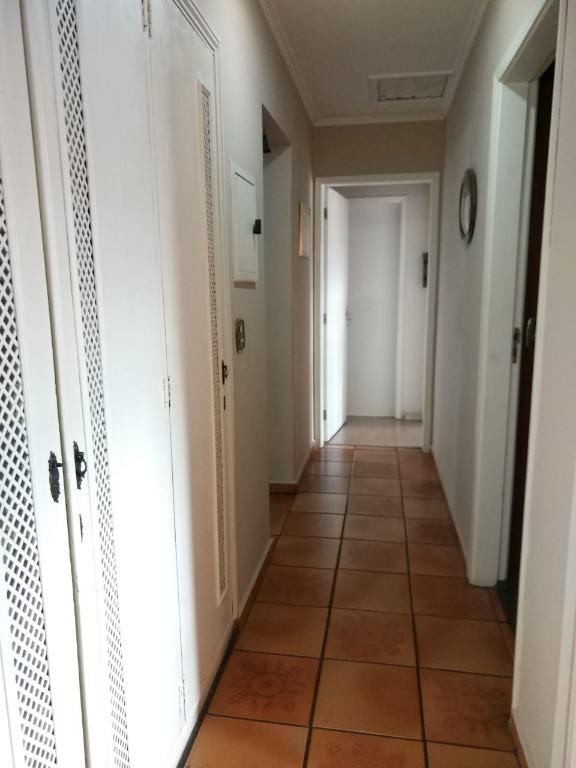 Casa à venda e aluguel com 3 quartos, 300m² - Foto 15