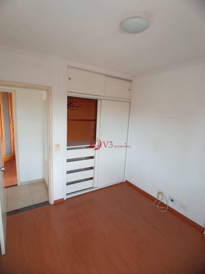 Apartamento à venda com 2 quartos, 62m² - Foto 2