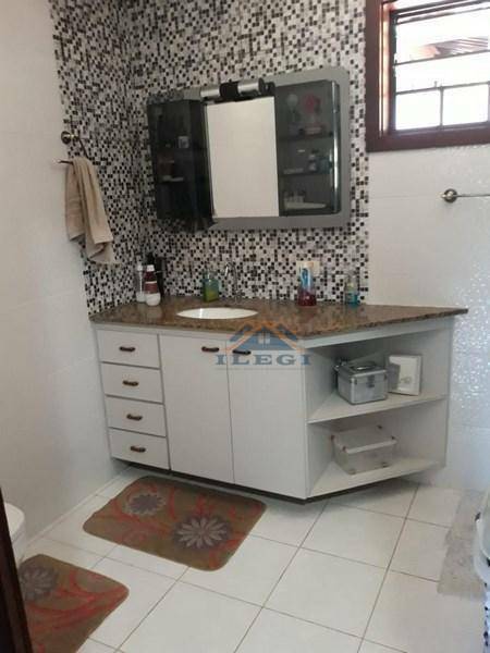 Casa de Condomínio à venda e aluguel com 3 quartos, 220m² - Foto 24