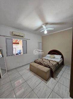 Sobrado à venda com 4 quartos, 200m² - Foto 12