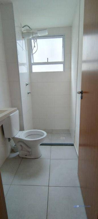 Apartamento para alugar com 2 quartos, 42m² - Foto 14