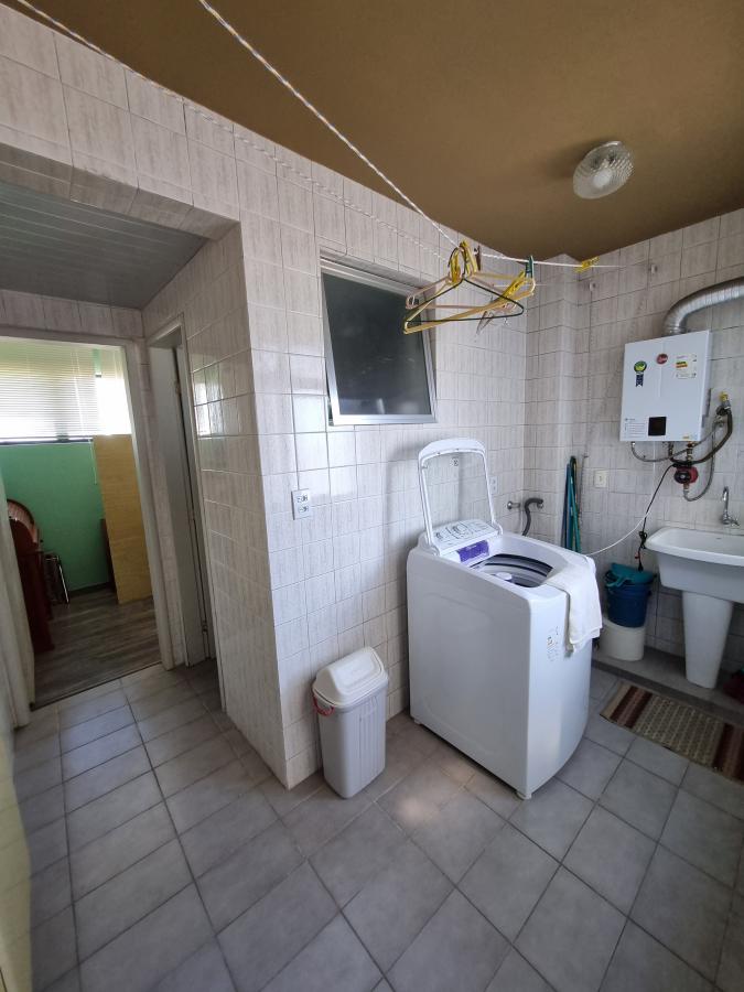 Apartamento à venda com 3 quartos, 262m² - Foto 11