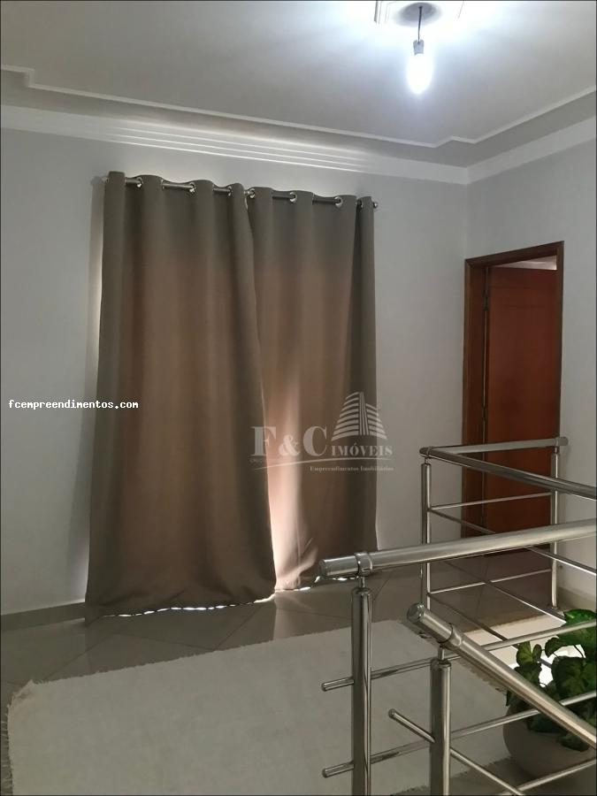 Casa à venda com 3 quartos, 200m² - Foto 16