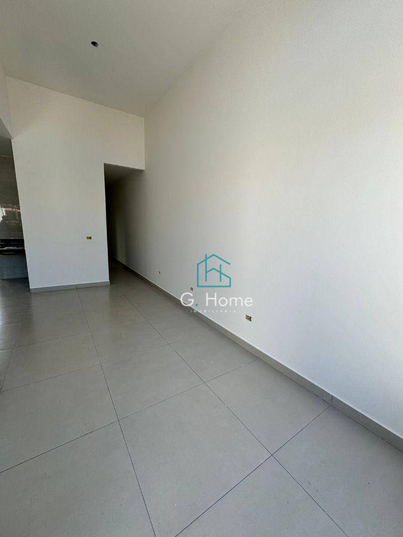 Casa à venda com 3 quartos, 81m² - Foto 2