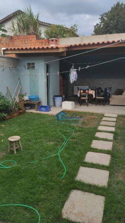 Sobrado à venda com 3 quartos, 136m² - Foto 2