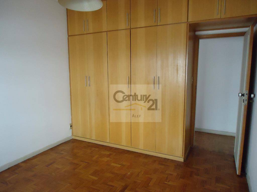 Apartamento à venda com 3 quartos, 180m² - Foto 9