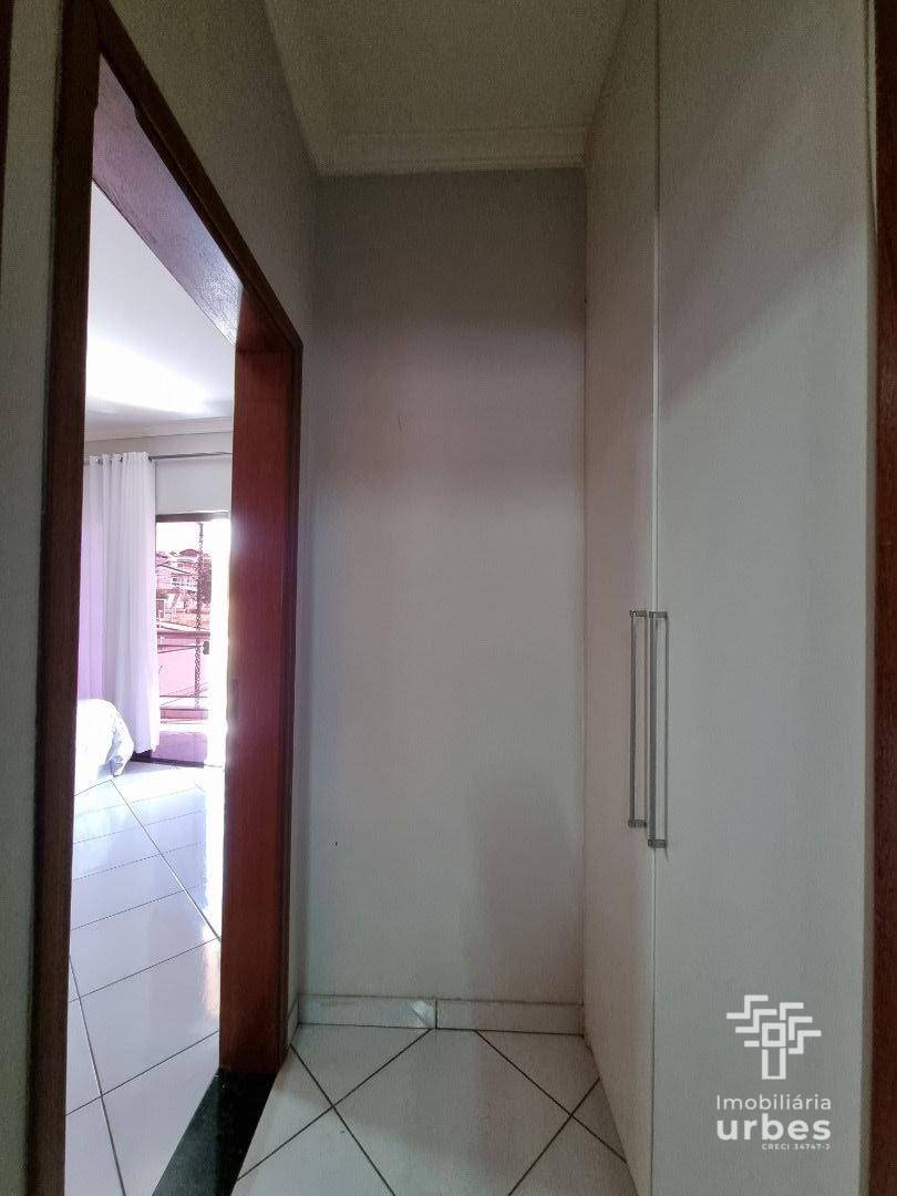 Casa à venda com 3 quartos, 173m² - Foto 15