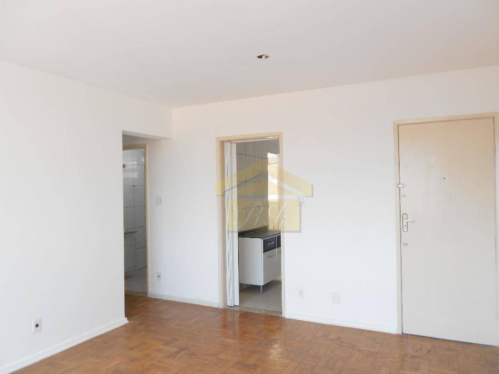 Apartamento à venda com 3 quartos, 80m² - Foto 1