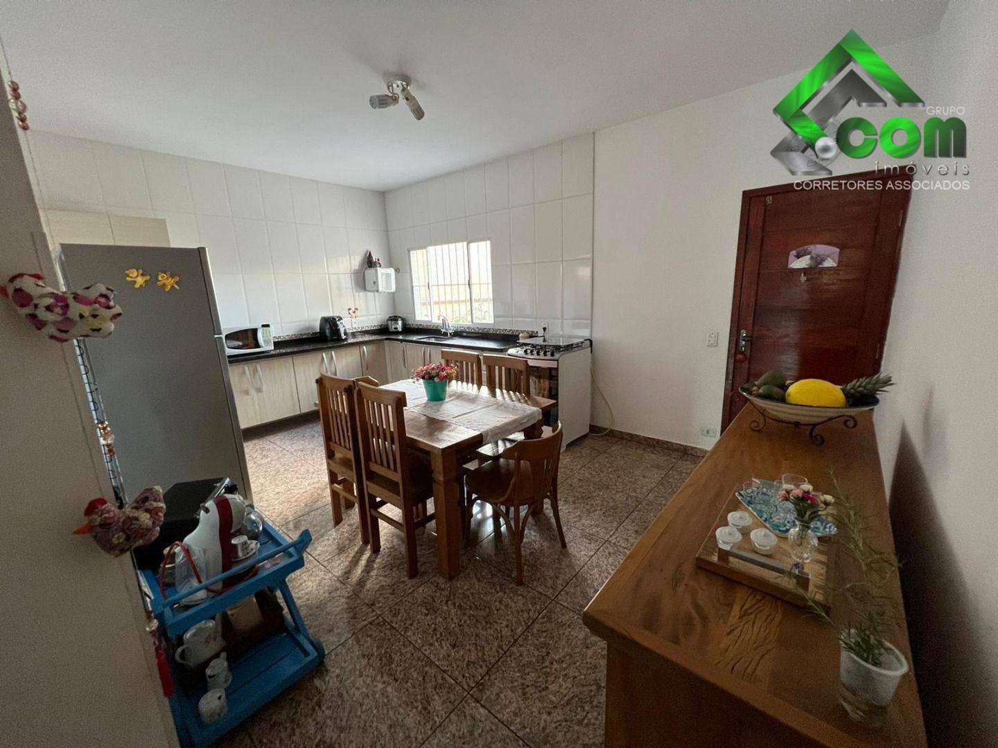 Casa à venda com 4 quartos, 218m² - Foto 9