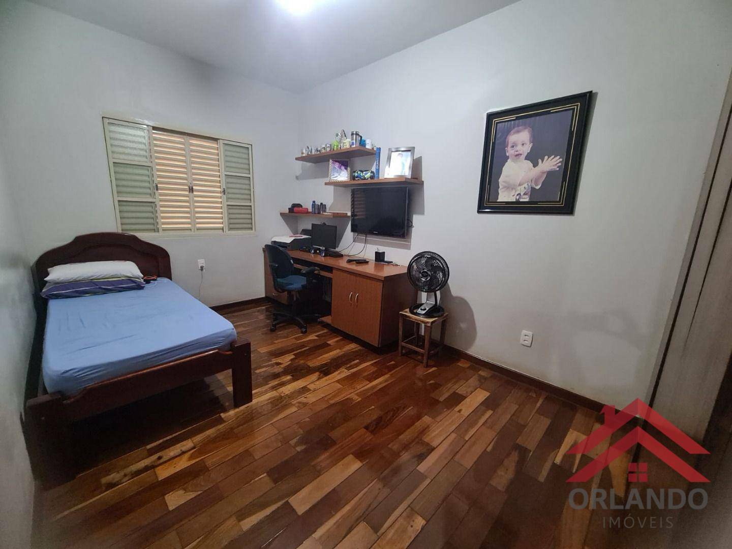 Casa à venda com 3 quartos, 210m² - Foto 8