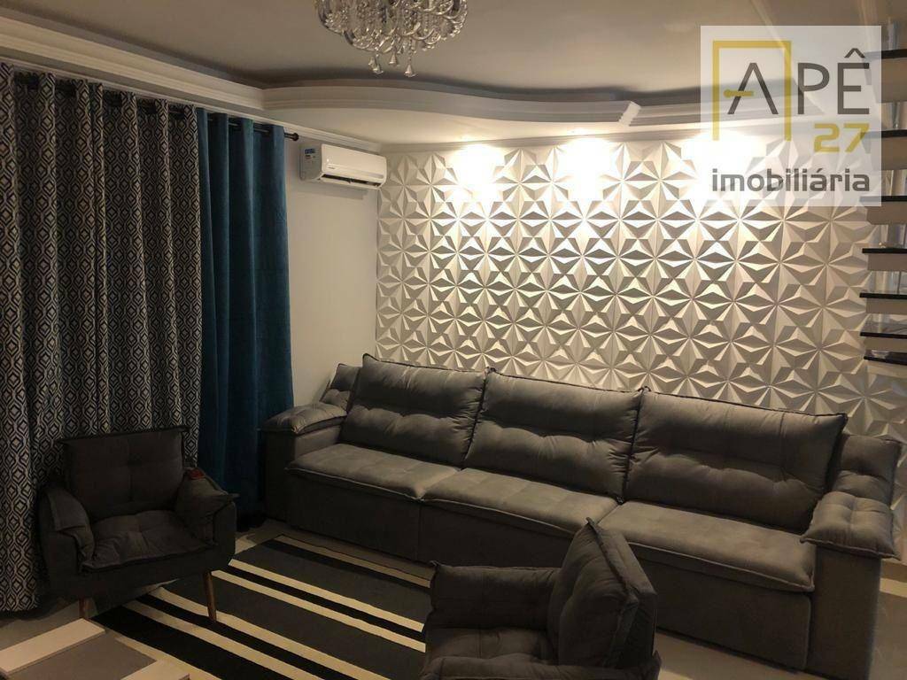 Sobrado à venda com 3 quartos, 300m² - Foto 2