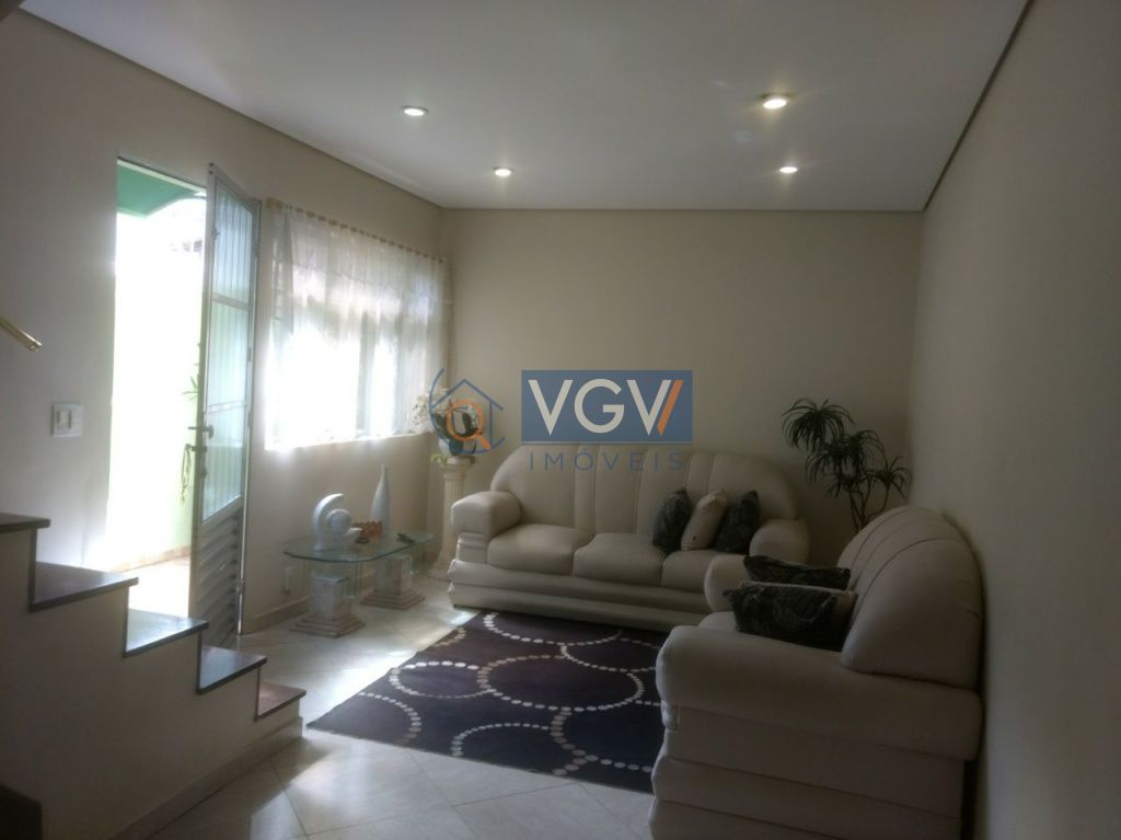 Casa à venda com 3 quartos, 150m² - Foto 3