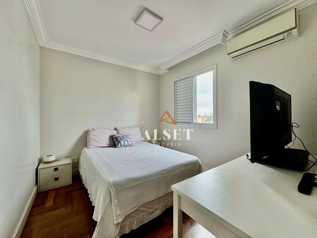 Apartamento à venda com 3 quartos, 124m² - Foto 17