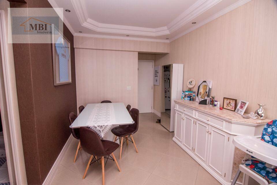 Apartamento à venda com 2 quartos, 62m² - Foto 5