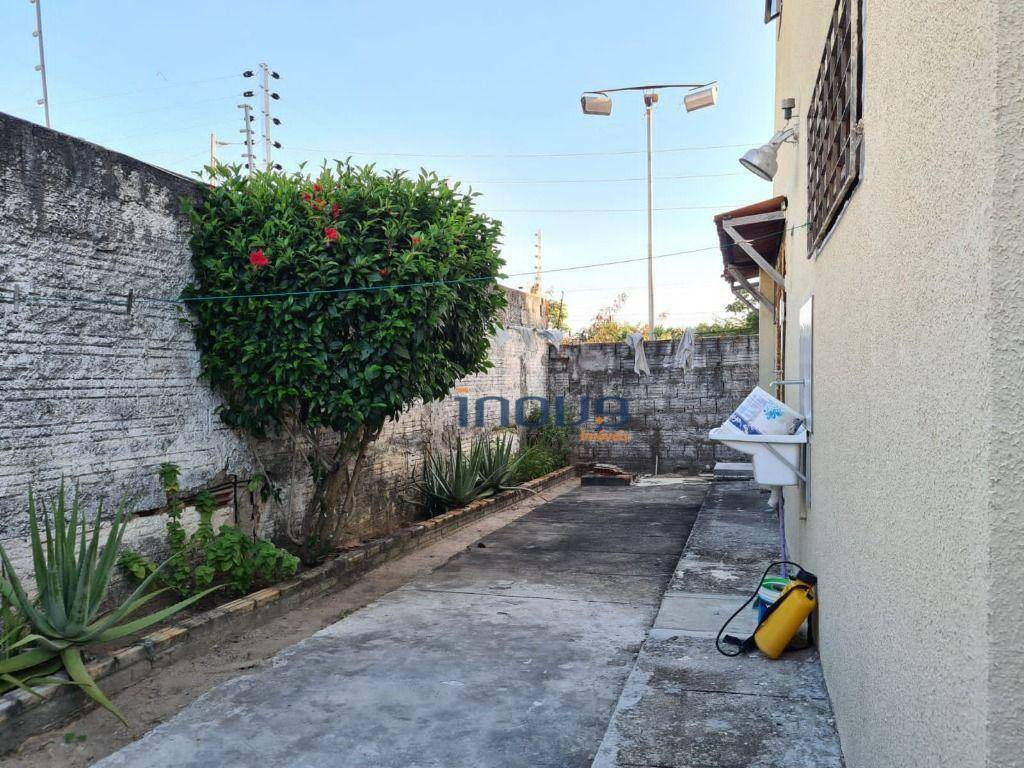 Casa à venda com 3 quartos, 800m² - Foto 16