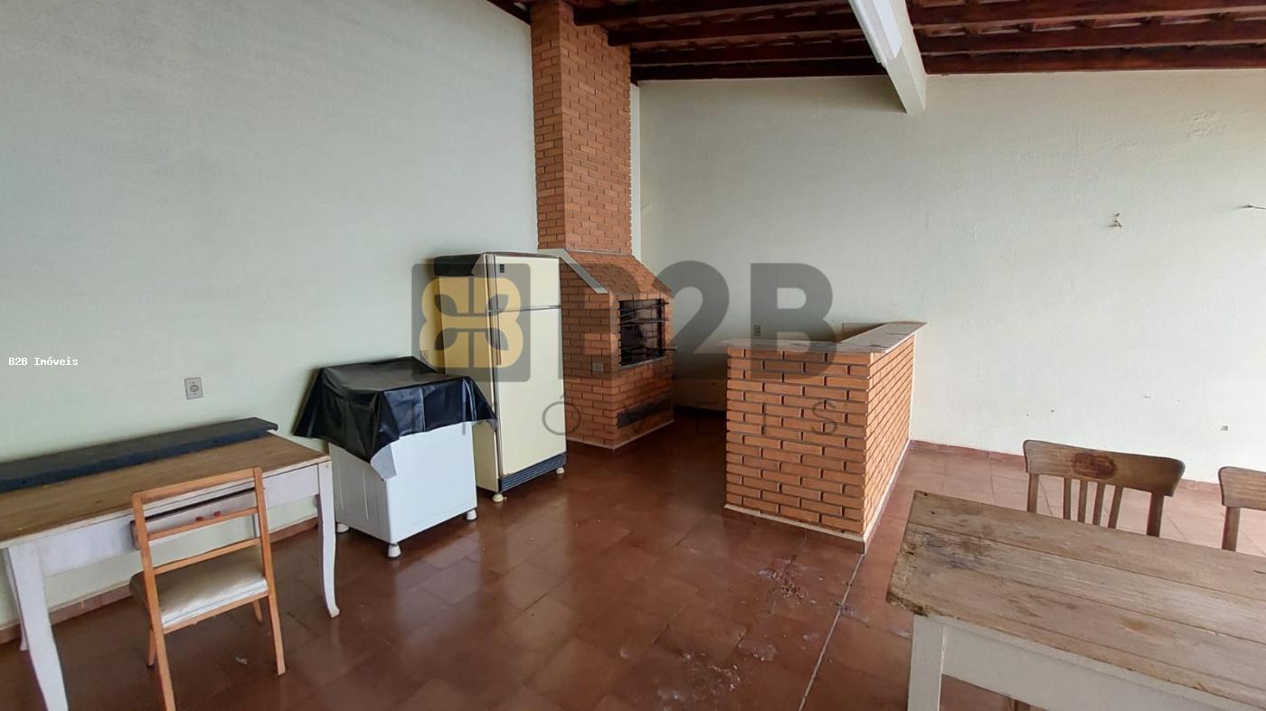 Casa à venda com 5 quartos, 266m² - Foto 16