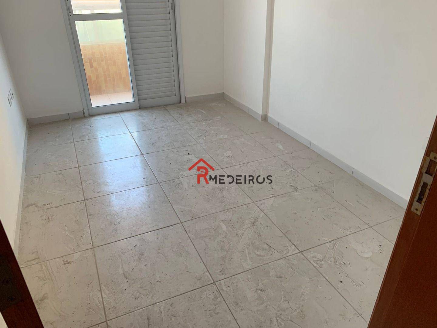 Apartamento à venda com 2 quartos, 75m² - Foto 14