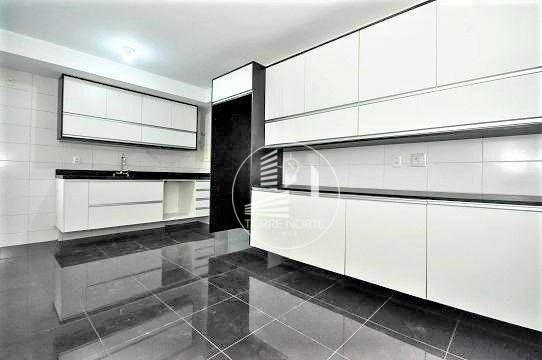 Apartamento à venda com 3 quartos, 176m² - Foto 6