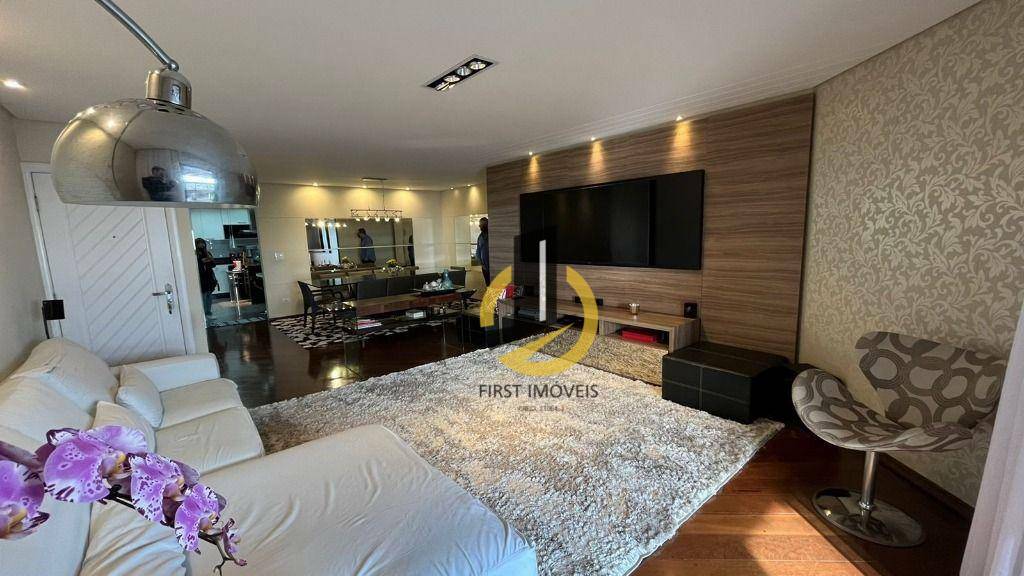 Apartamento à venda com 4 quartos, 208m² - Foto 4