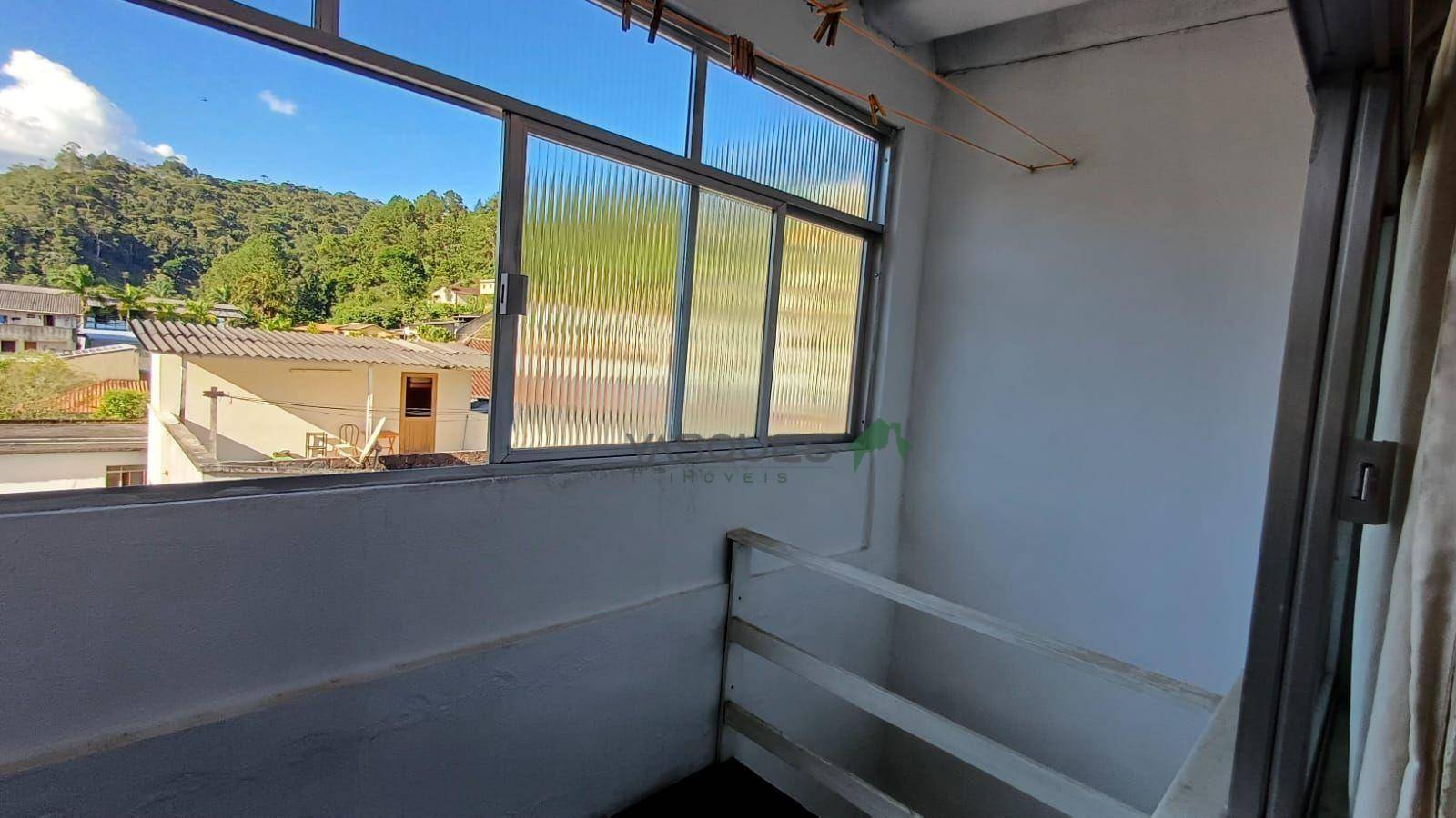 Apartamento à venda com 4 quartos, 147m² - Foto 17