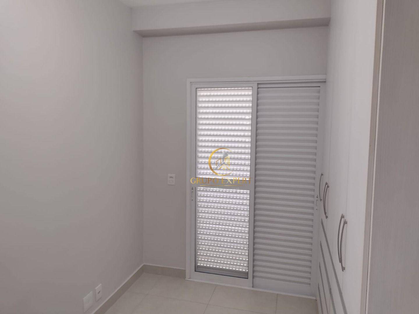 Apartamento à venda com 3 quartos, 97m² - Foto 9