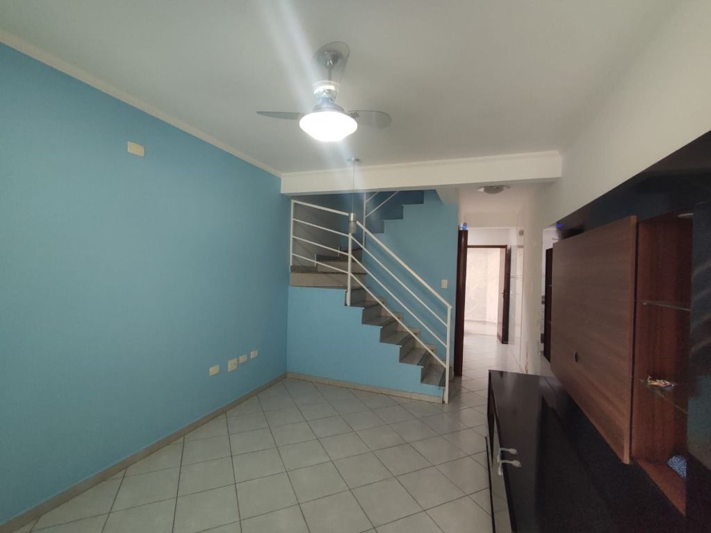 Sobrado para alugar com 3 quartos, 88m² - Foto 1