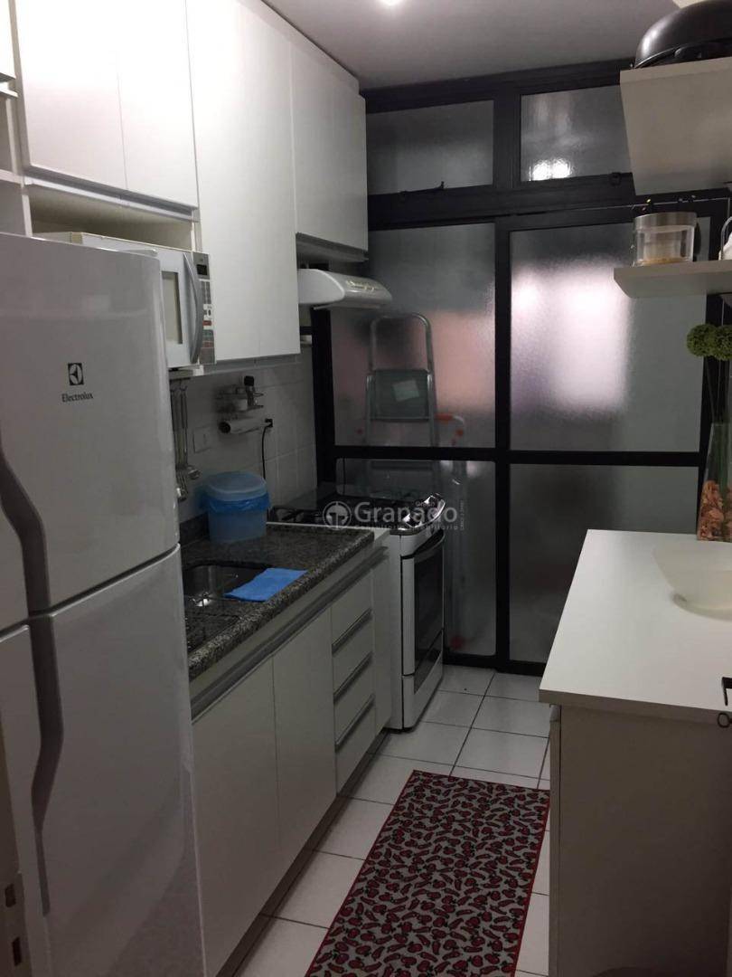 Apartamento à venda com 3 quartos, 70m² - Foto 15